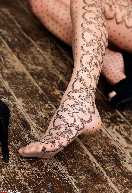 UK Tickling - Zoe Part 2