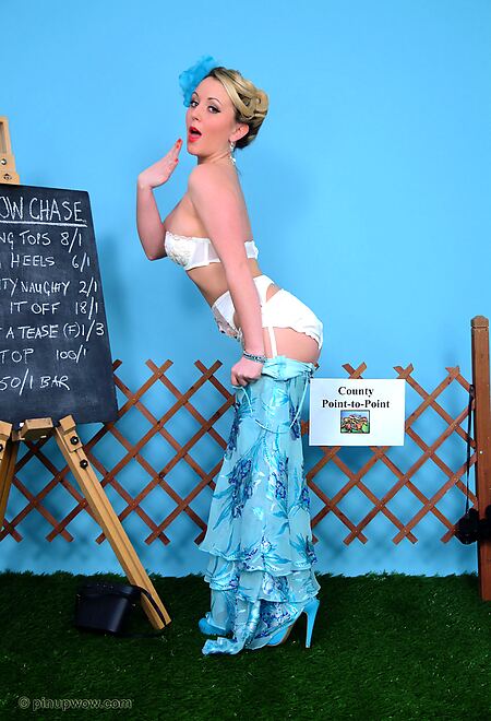 Saucy blonde enjoys a naughty day at the races.