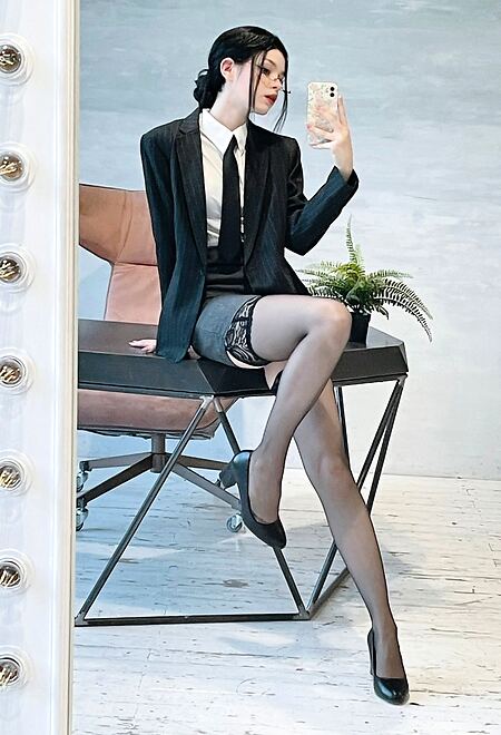 Tenletters - Sexy Russian Teen Cosplayer